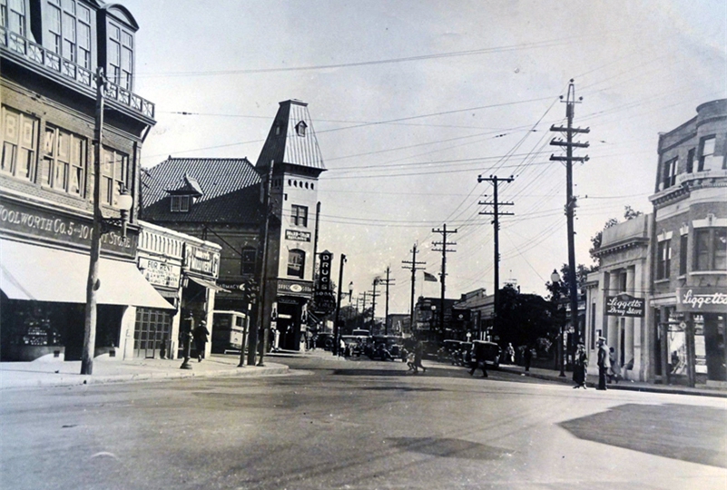 5 Corners - 1930