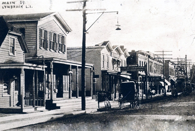 Very Early Atlantic Avenue